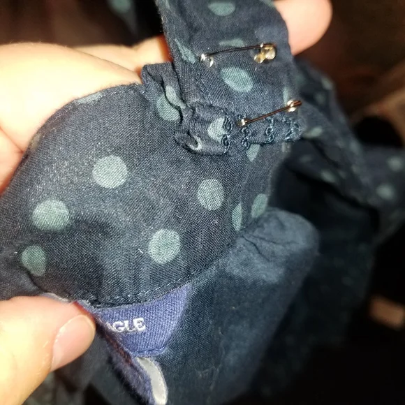 2/$10 polka dot american eagle top - Picture 2 of 4